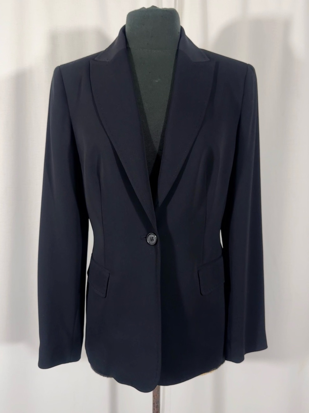 Votre Nom Women’s Black Blazer